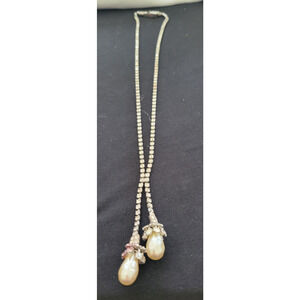 Vintage MCM faux pearls and Rhinestone Y Necklace 17"